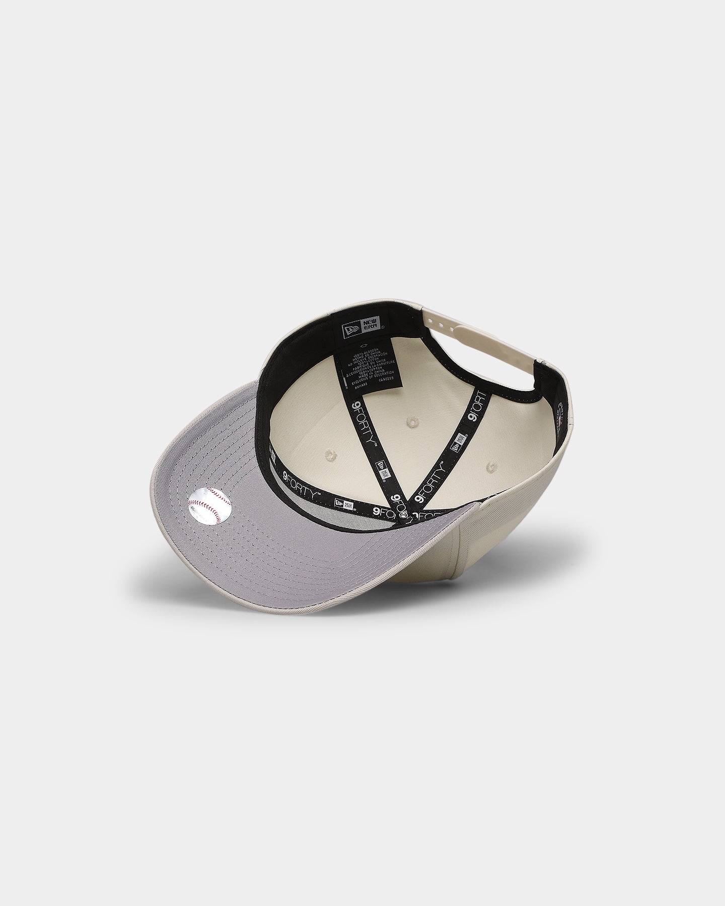 New Era Chicago White Sox 'Chrome White Dark Green' 9FORTY A-Frame Snapback Chrome/Stone/Dark Green