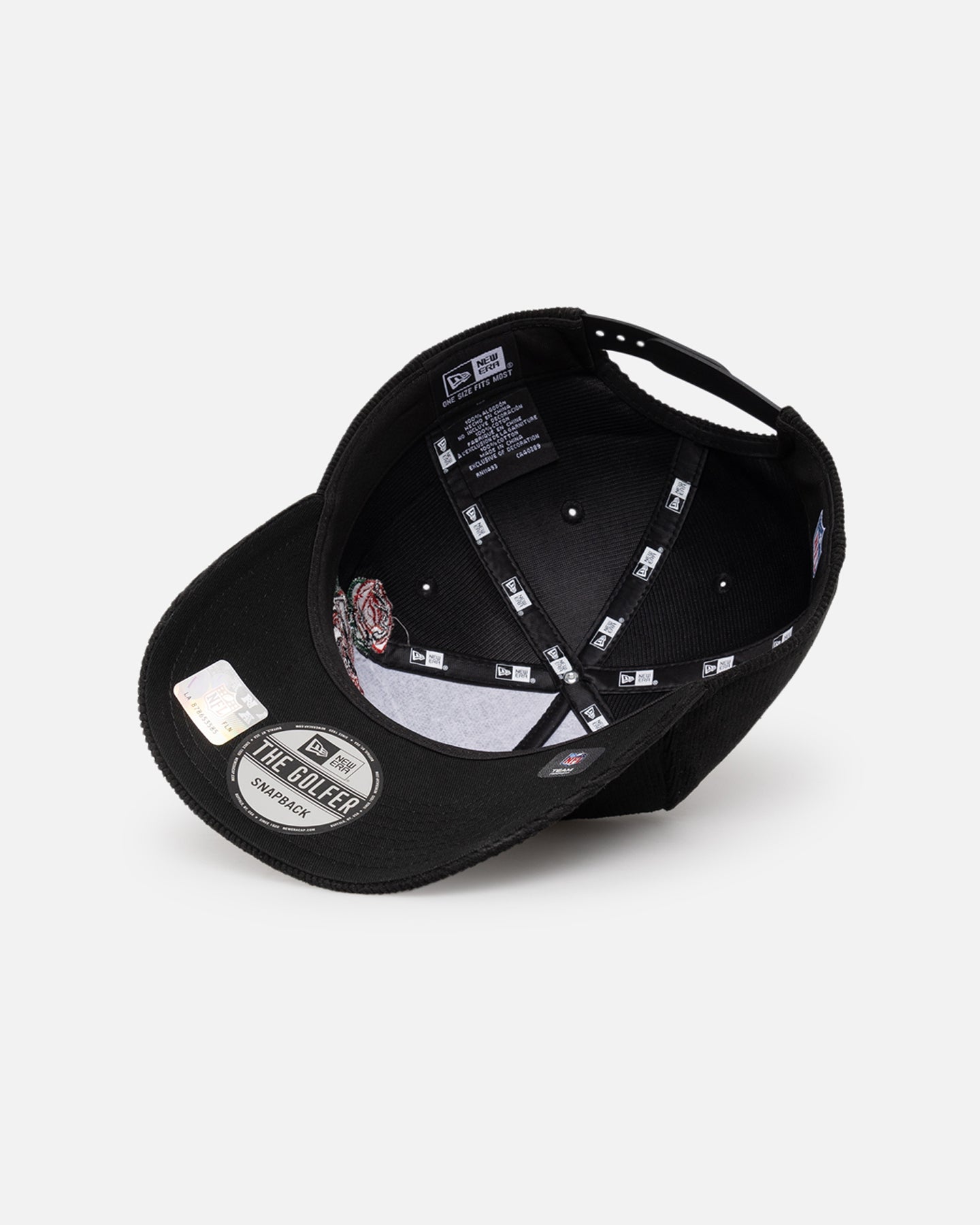 New Era Las Vegas Raiders 'Corduroy Roses' Golfer Pre-Curved Snapback Black Corduroy/White